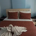 Mias Golden Sunset Apartment's Apartament Saranda