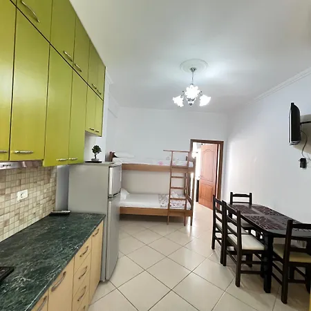 Mias Golden Sunset Apartment's Sarandë
