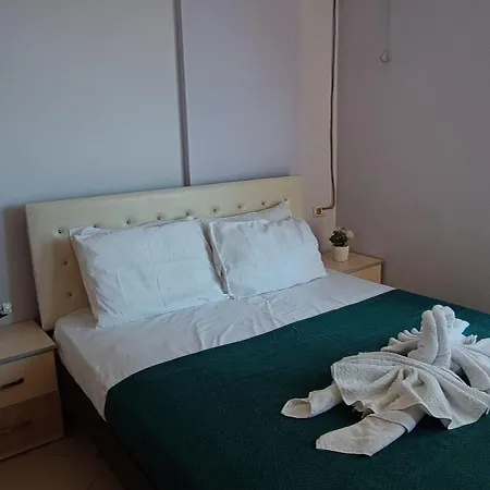 Mias Golden Sunset Apartment's 公寓 *