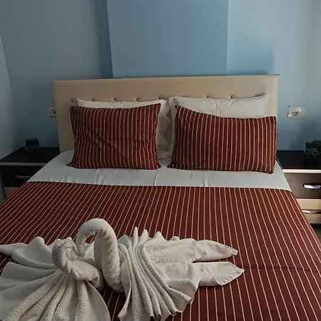 Mias Golden Sunset Apartment's 公寓 Sarandë