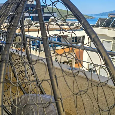 Mias Golden Sunset Apartment's ساراندا