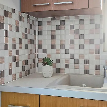 Mias Golden Sunset Apartment's ساراندا