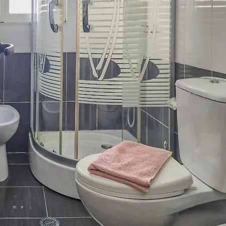 Mias Golden Sunset Apartment's