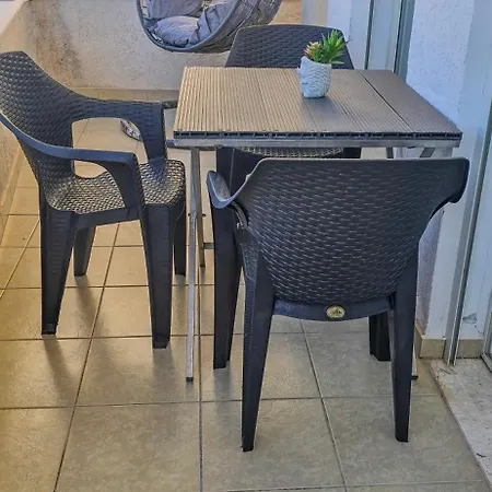 Mias Golden Sunset Apartment's شقة ساراندا