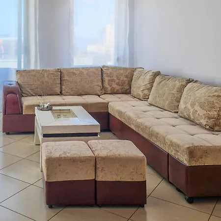 Mias Golden Sunset Apartment's شقة ساراندا