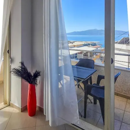 Mias Golden Sunset Apartment's