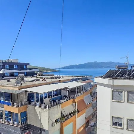 Mias Golden Sunset Apartment's *