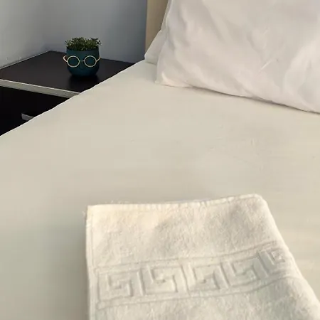 Mias Golden Sunset Apartment's *