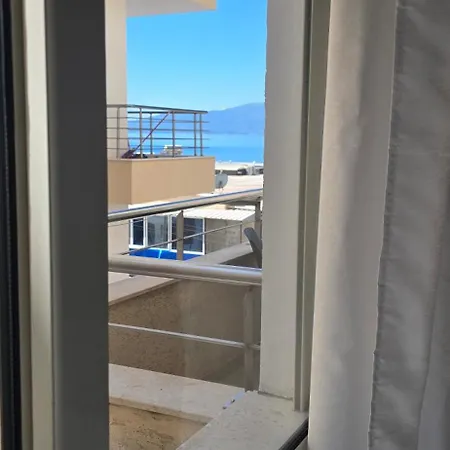 شقة Mias Golden Sunset Apartment's ساراندا