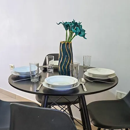 Mias Golden Sunset Apartment's شقة