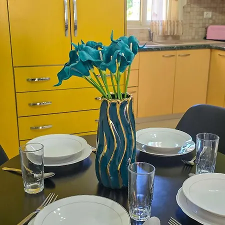 شقة Mias Golden Sunset Apartment's ساراندا