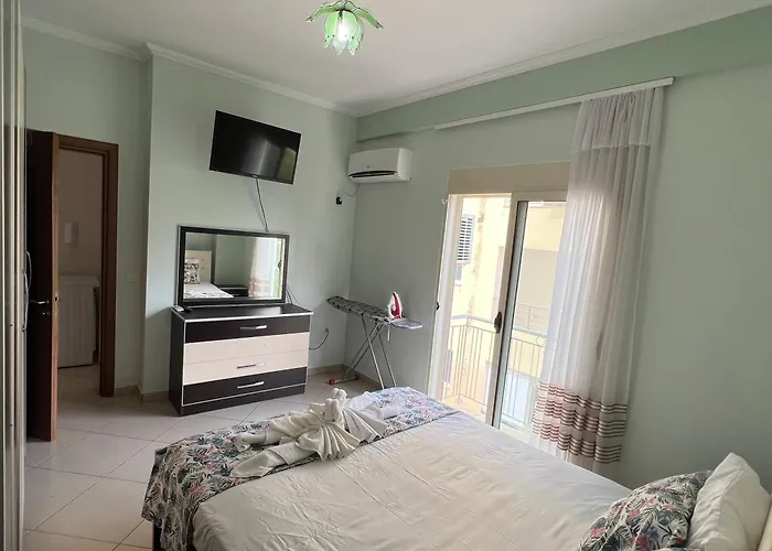 Mias Golden Sunset Apartment's