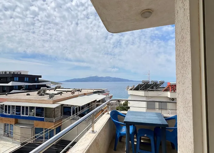 Mias Golden Sunset Apartment's